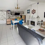 2 Bedroom In * 노트르담드몽
