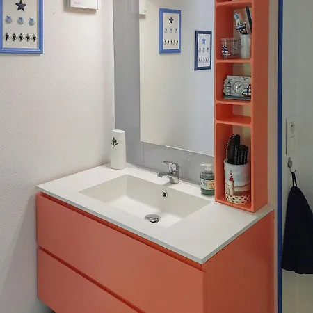 2 Bedroom Lovely Home In Notre-Dame-De-Monts Σπίτι διακοπών *
