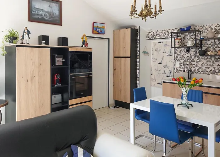 Gorgeous In * Notre-Dame-de-Monts