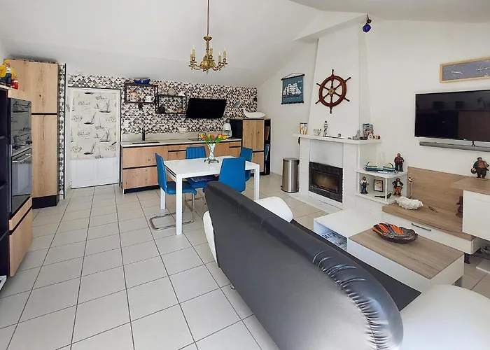 Gorgeous In * Notre-Dame-de-Monts